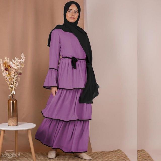 فستان   اسلامي طويل  باكمام طويلة   بطبقات  للكبار ذو لون بنفسجي