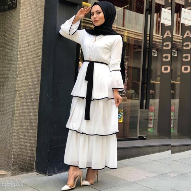 فستان   اسلامي طويل  باكمام طويلة   بطبقات  للكبار ذو لون ابيض 