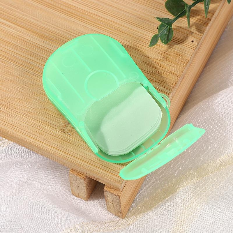 صابونة التواليت لليدين بعلبة محكمة الاغلاق خضراء اللون .مصنوعة من البلاستيك جودة عالية