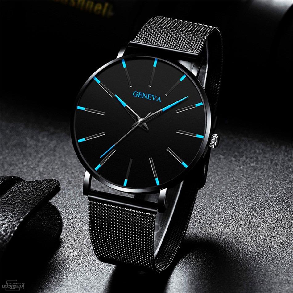 ساعة دائرية سوداء بالازرق من الحديد ذات نوعية رفيعة خامة ممتازة 