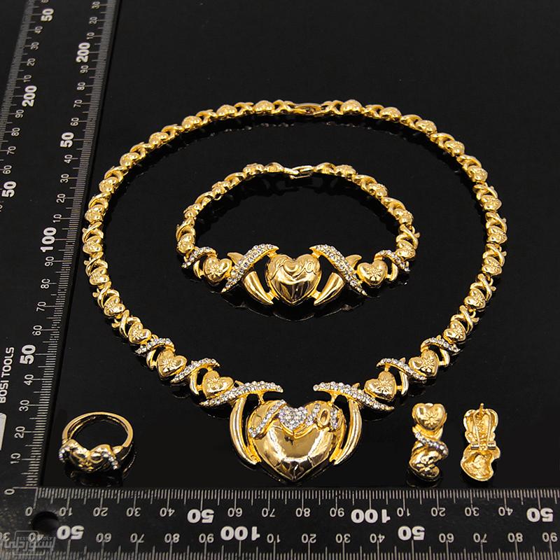 H35dd1f844e6d43e399e031ab283979bdr