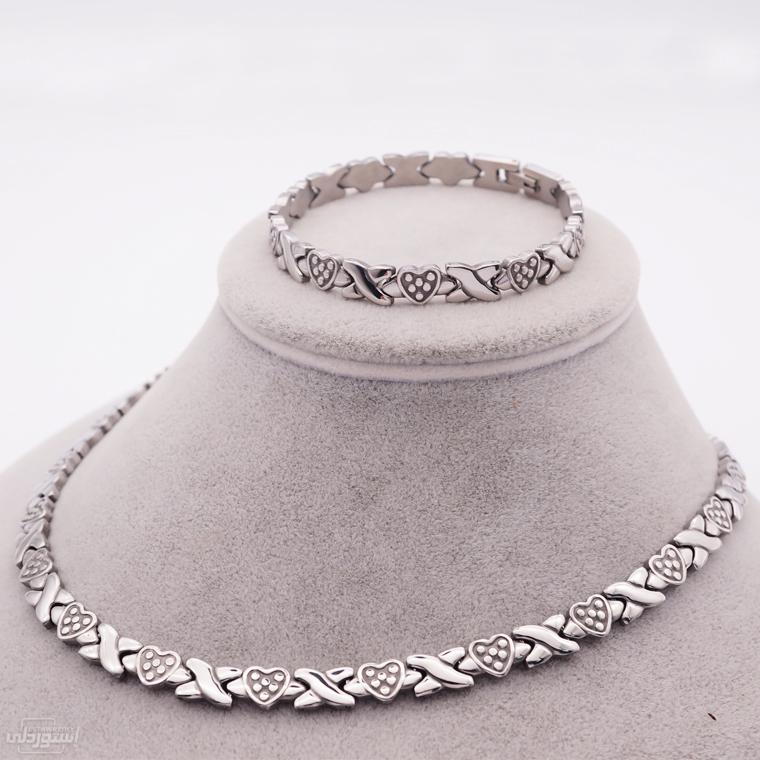 Ha741a17795134cd7af68a30250230a377