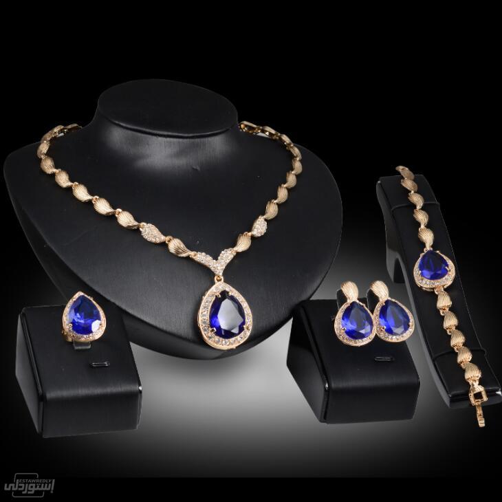 He37d53b8f8dd4a578d48992f4b068940F