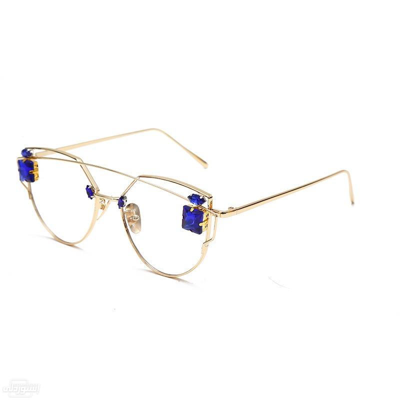 نظارات معدنية ذات تصميمات جذابة ت ذات شكال بيضوي حمى العين من الضوء الازرق عليها حجر ازرق للزينة 