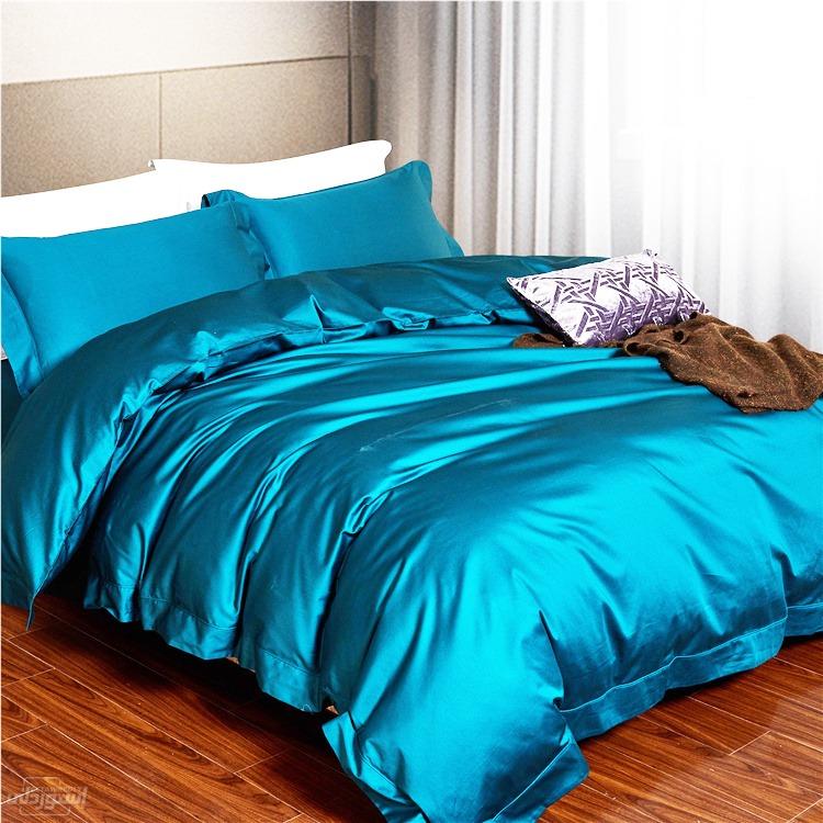 طقم سرير  كامل سادة  ذات جودة عالية بتصميمات ممتازة من القطن ازرق اللون مكون من اربع قطع 
