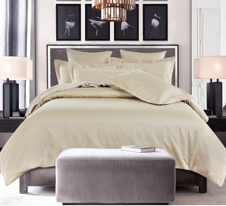 طقم سرير كامل من اربع قطعة خامة ممتازة جودة عالية من القطن ذو لون بيج 