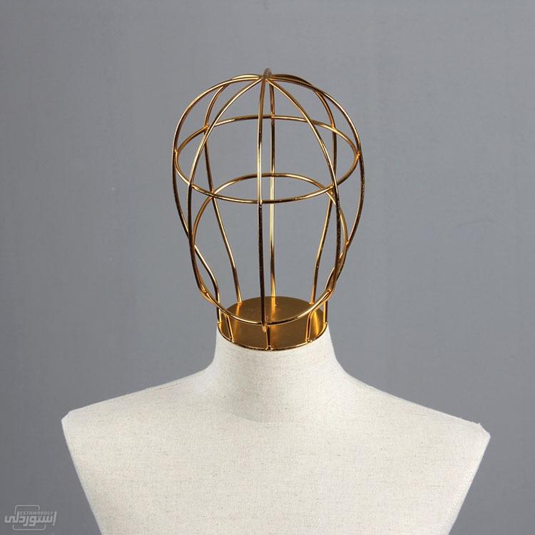 model-female-chest-piece-necklace-shirt_main-2