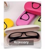 نظارات للقراءة ذات تصميمات جذابة بجودة عالية في علب ملونة 