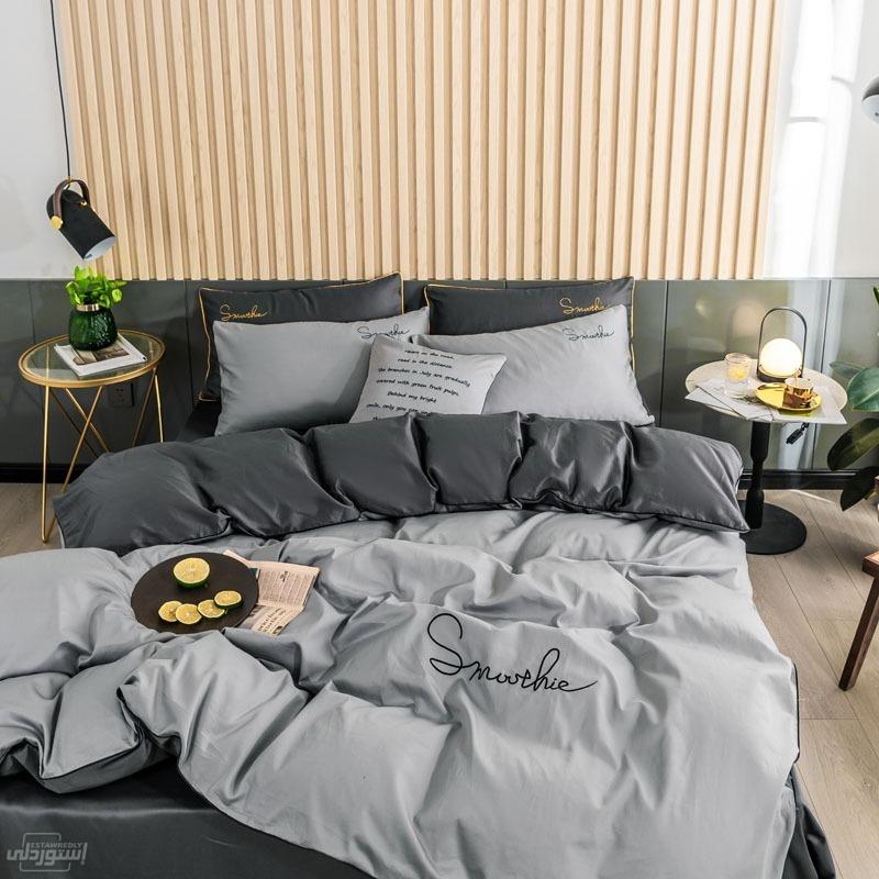طقم سرير كامل رمادية اللون بوجهين جودة عالية خامة ممتازة من القماش الرفيع قطن 100 بالمئة اربع قطع شتوي للمنازل 