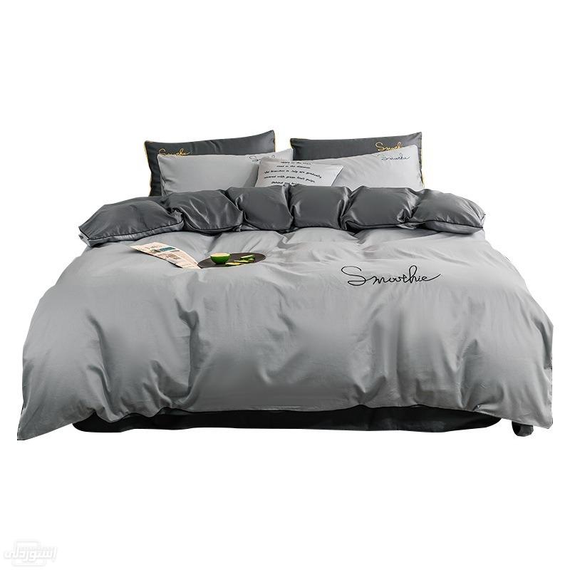 طقم سرير كامل رمادية اللون بدرجاته جودة عالية خامة ممتازة من القماش الرفيع قطن 100 بالمئة اربع قطع 