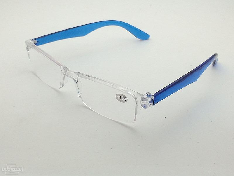 نظارات ذات تصميمات جذابة بجودة عالية للقراءة للمحافظة على صحة العين ازرق على شفاف 