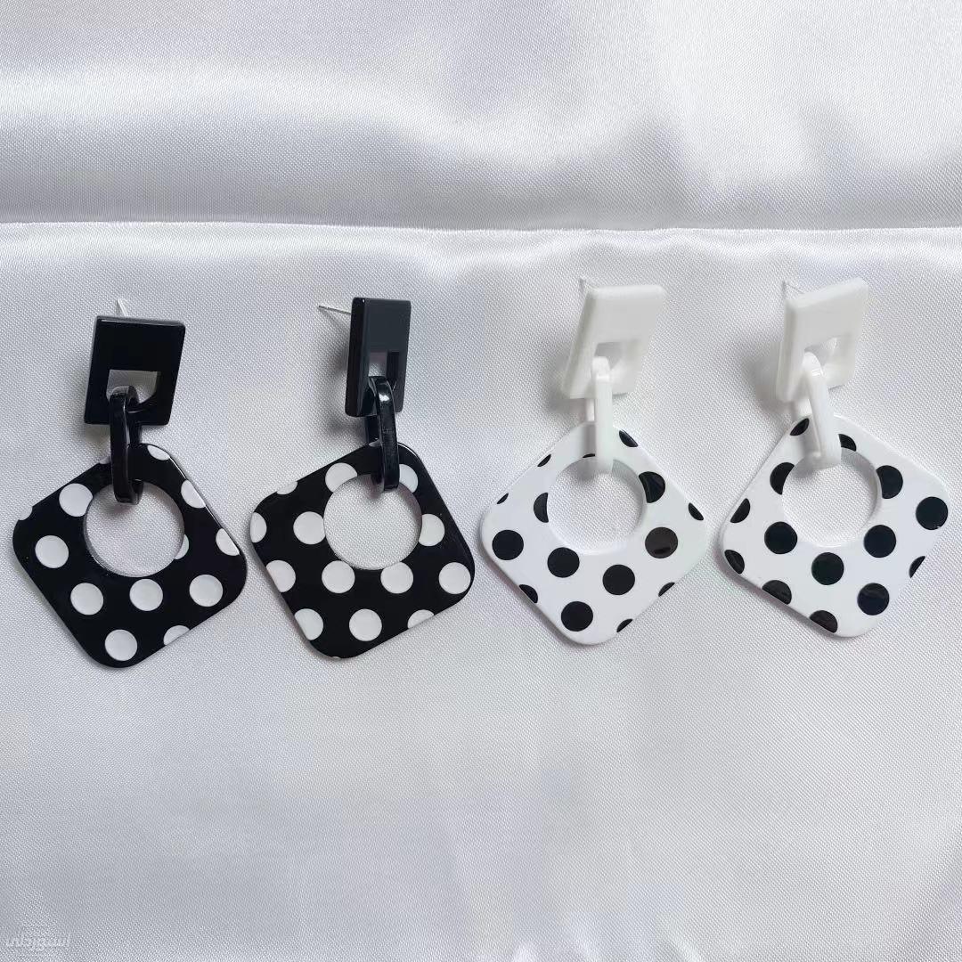 H79efc5adf4f54418b33276fa62d53ca23