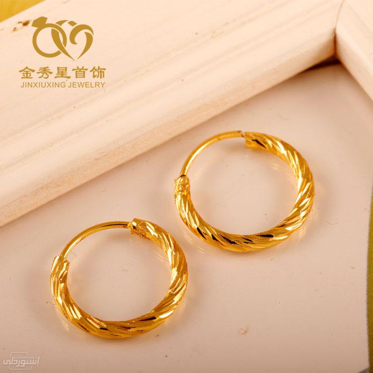 قيراط (حلق) دائرى الشكل مطلى بالذهب ذات تصميمات جذابة بجودة عالية نوعية رفيعة 