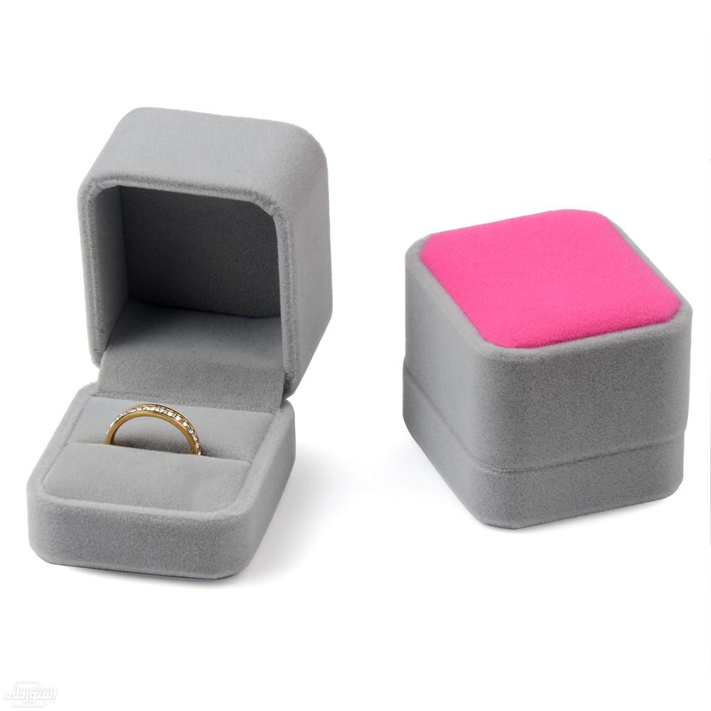 صندوق (علبة) مربعة الشكل ذات تصميمات مختلفة وجذابة بجودة عالية ذات لون رمادي 