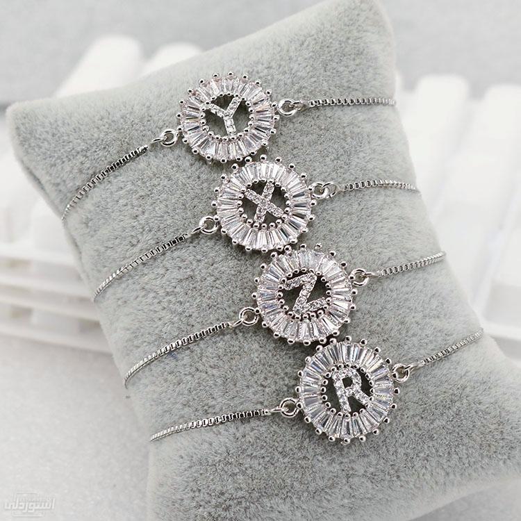 Hcd3bdc1af6d548a0a595198cfa7a9c45m