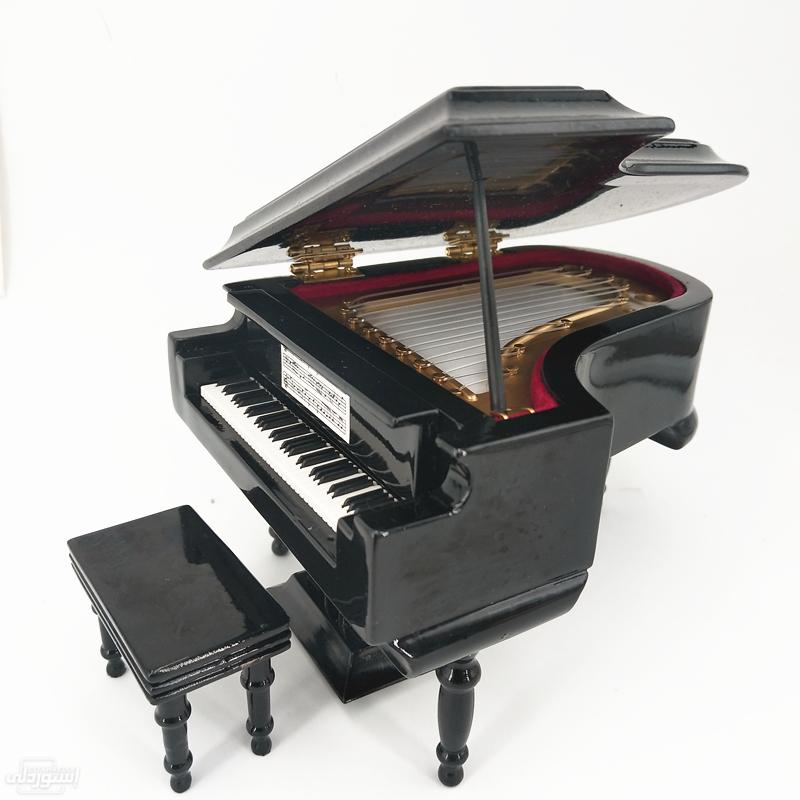 HTB1zIgWdwHqK1RjSZFkq6x.WFXaX