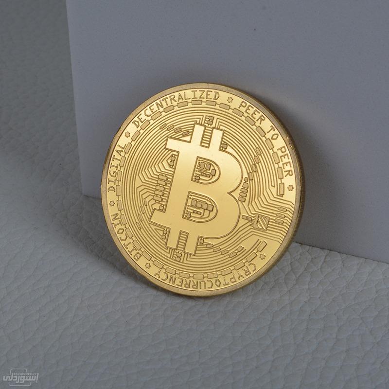 creative-souvenir-gold-plated-bitcoin-co_main-1