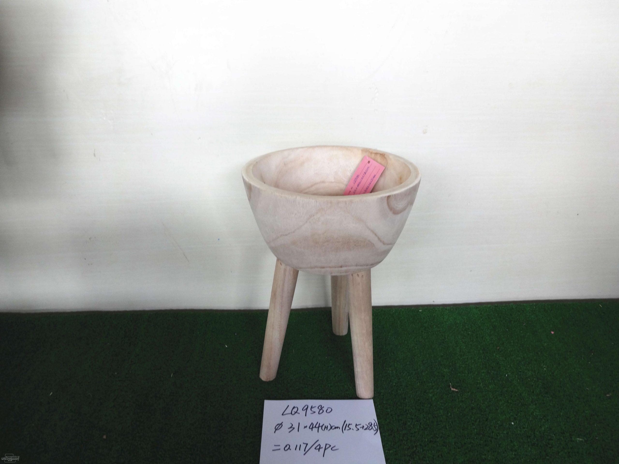 tripod-shaped-wooden-container_main-2