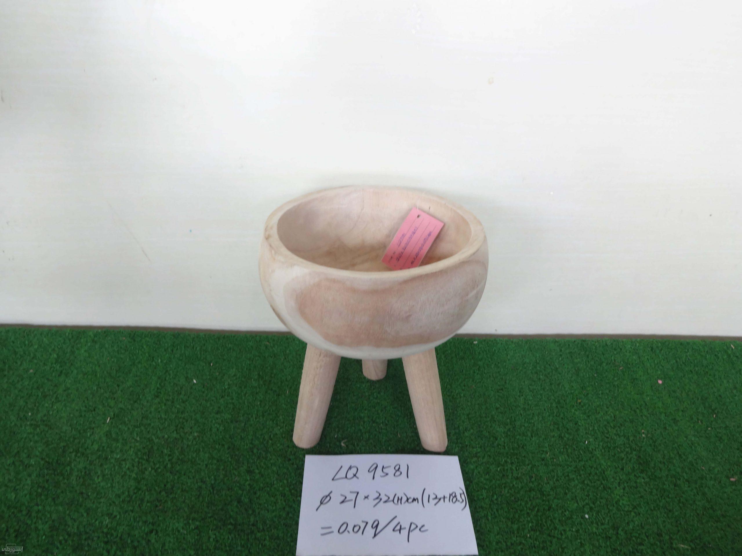 tripod-shaped-wooden-container_main-3