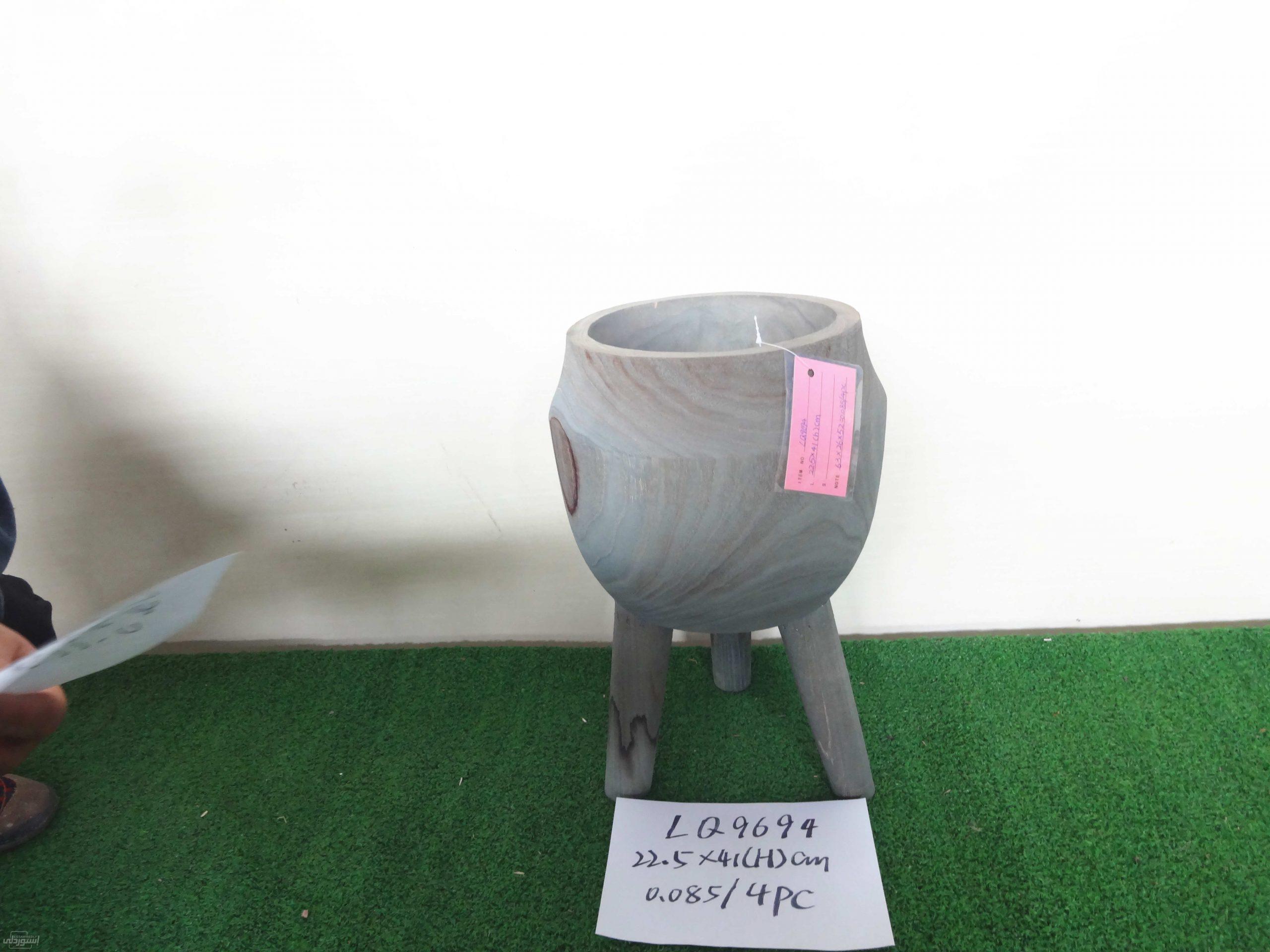 tripod-shaped-wooden-container_main-4