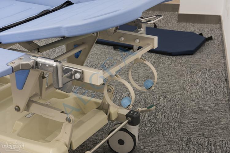 HTB1ySpHCxSYBuNjSsphq6zGvVXaR