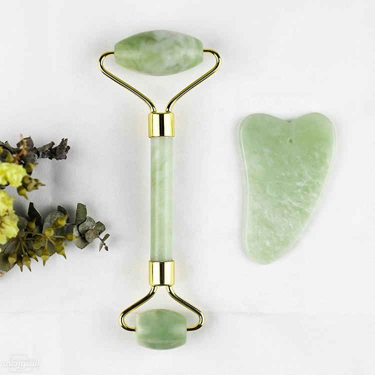 custom-jade-roller-gua-sha-set-jade-faci_main-1