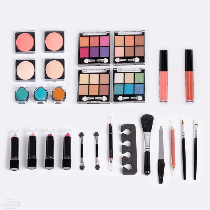 customised-large-capacity-make-up-set-gi_main-4