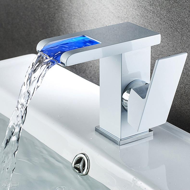 deck-mounted-square-led-basin-faucets_main-0