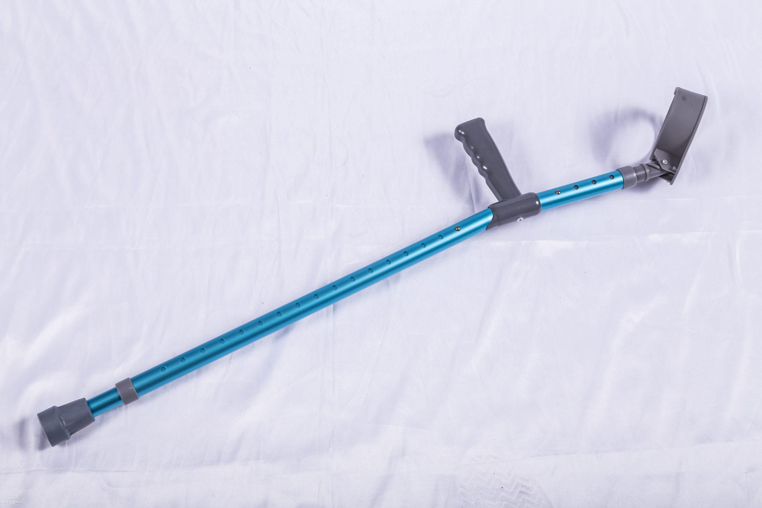 medically-adjustable-aluminum-forearm-wa_main-1