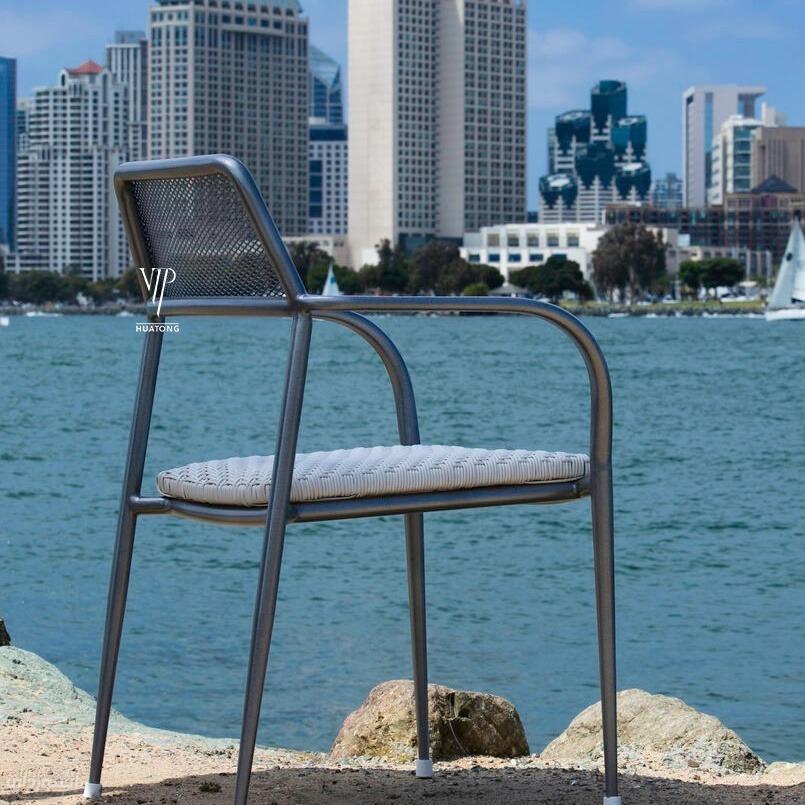 anti-aging-garden-hotel-restaurant-furni_main-3