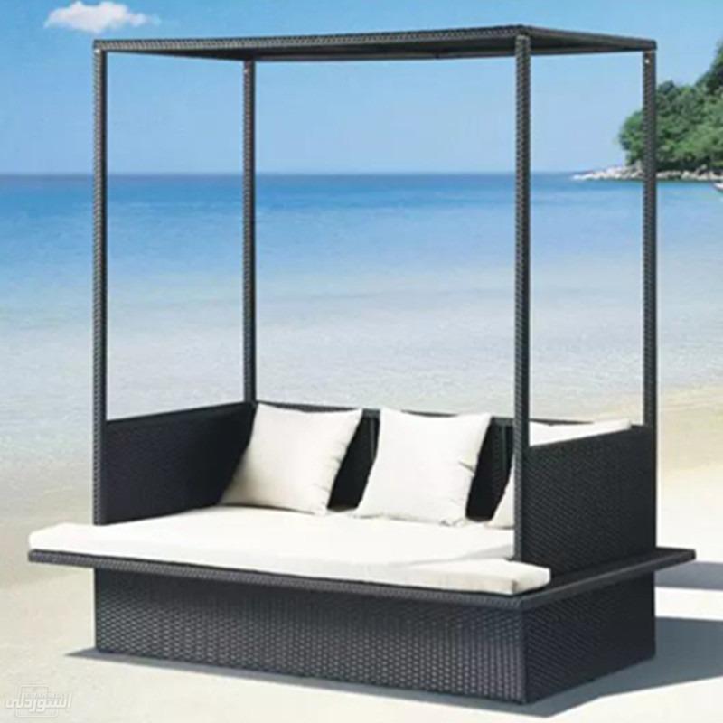 dubai-beach-bed-with-high-sail-sun-ratta_main-2