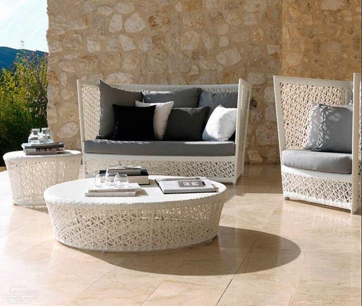 dubai-beach-bed-with-high-sail-sun-ratta_main-5