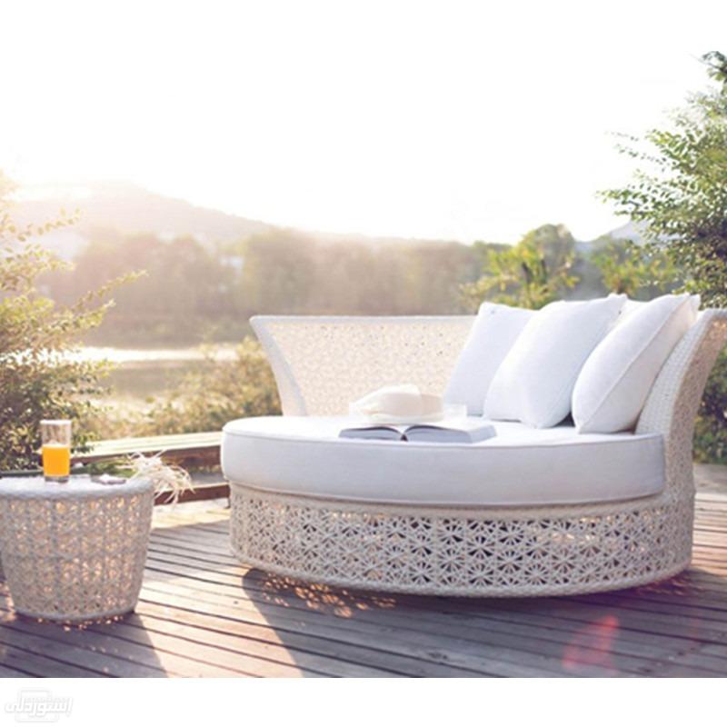 villa-area-outdoor-furniture-luxury-comf_main-1